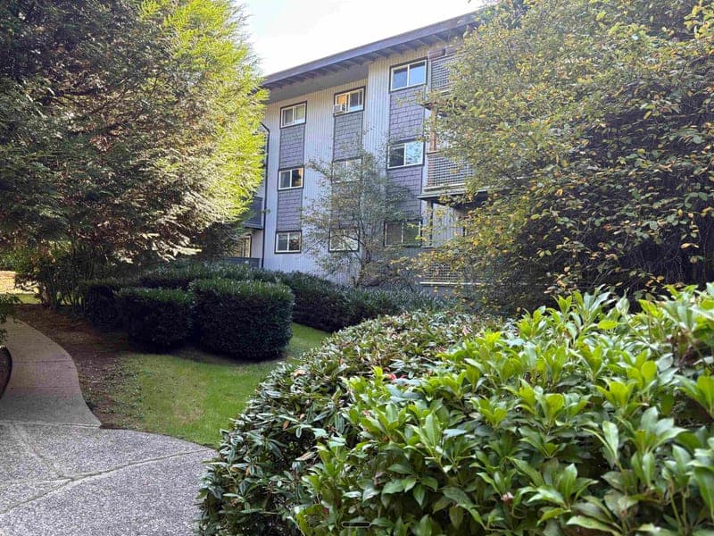 Condo building of a current court-ordered listing in College Park, Port Moody.